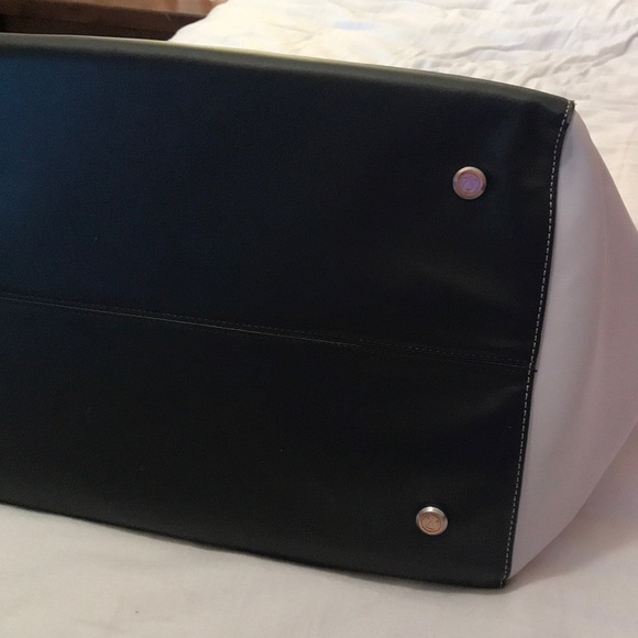 Gym Bag - Picture 4 of 9